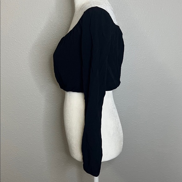 For Love & Lemons Cropped Wide Neck/Off Shoulder Blouse Black Size Small - Picture 4 of 8